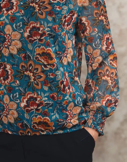 Blouse motif floral bleu