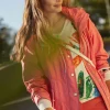 Parka courte rouge corail