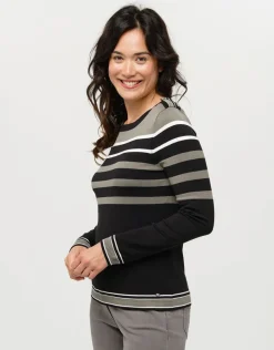 Pull noir rayé
