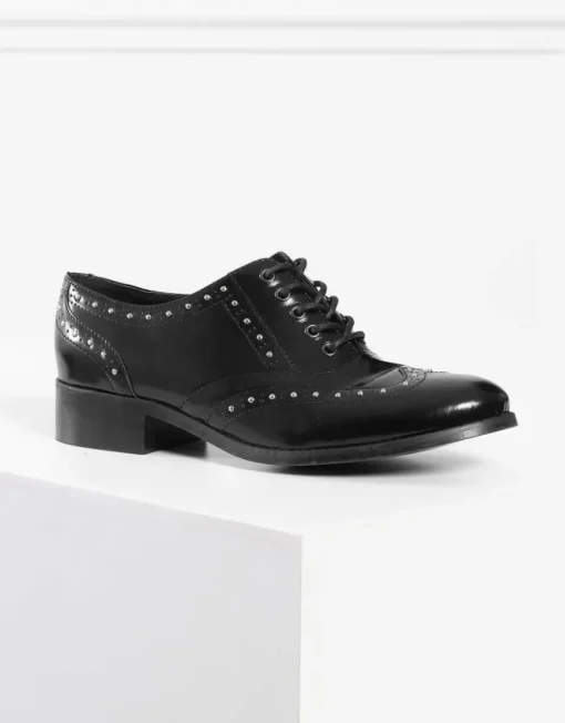Richelieus noires clous