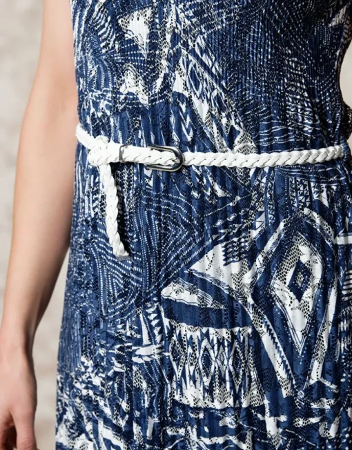 Robe dentelle marine