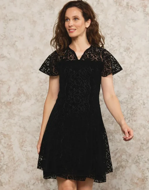 Robe dentelle noire