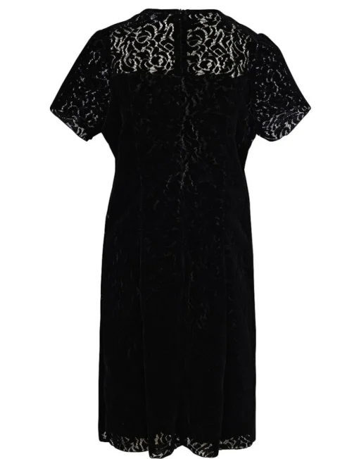 Robe dentelle noire