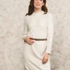 Robe pull beige ceinturée