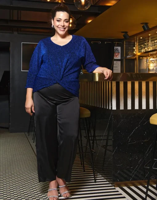 T-shirt drapé chic bleu
