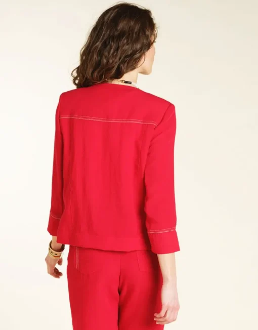 Veste chic rouge