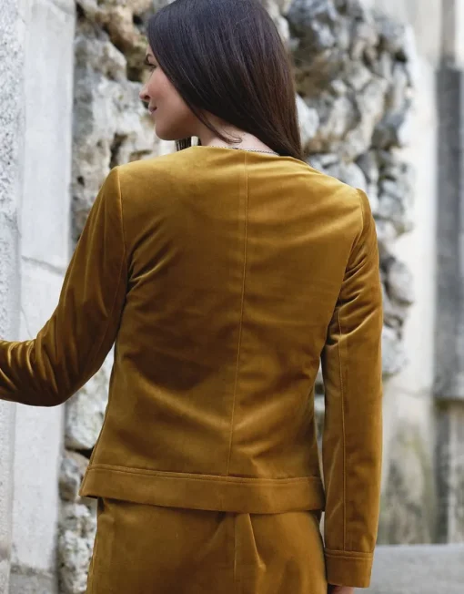 Veste en velours ocre