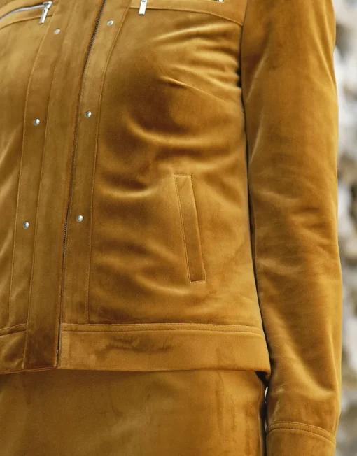 Veste en velours ocre